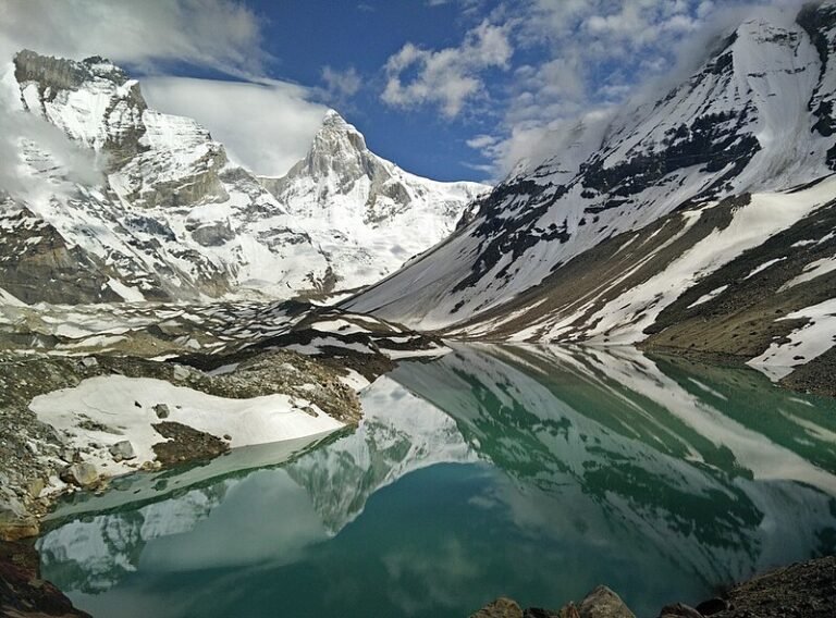 Kedartal Lake